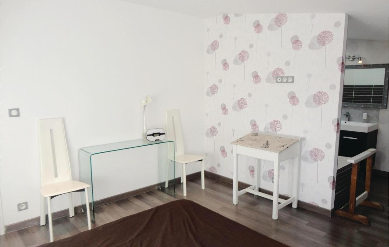 Awesome Apartment In Sauvian With Wifi Εξωτερικό φωτογραφία